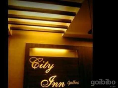 Hotel City Inn Godhra Экстерьер фото
